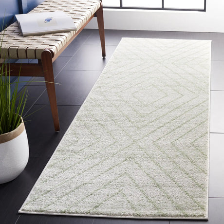 Safavieh Adirondack 2'-6" x 8'-0" Rug in Ivory / Sage