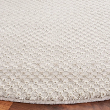 Safavieh Continental 6'-7" x 6'-7" Rug in Ivory / Beige