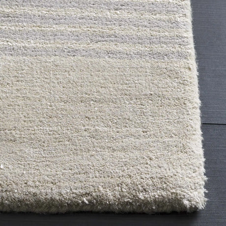 Safavieh Rodeo Drive 4'-0" x 6'-0" Rug in Navy / Ivory