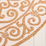 Safavieh Chelsea 4'-6" x 6'-6" Rug in Ivory / Gold
