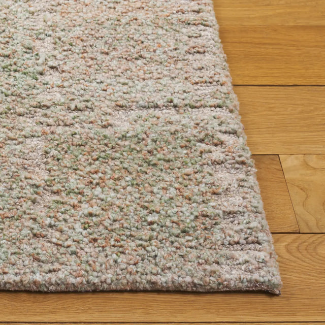 Safavieh Harvest 4'-0" x 6'-0" Rug in Green / Beige
