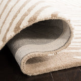 Safavieh Soho 2'-3" x 8'-0" Rug in Beige / Ivory