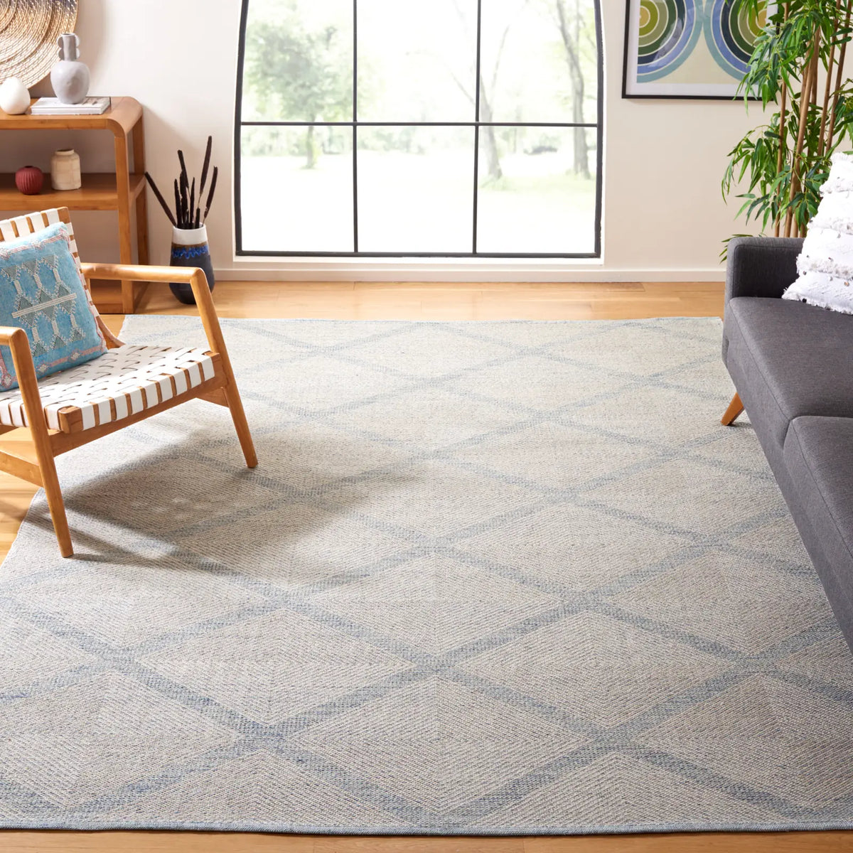 Safavieh Montauk 10'-0" x 14'-0" Rug in Light Blue