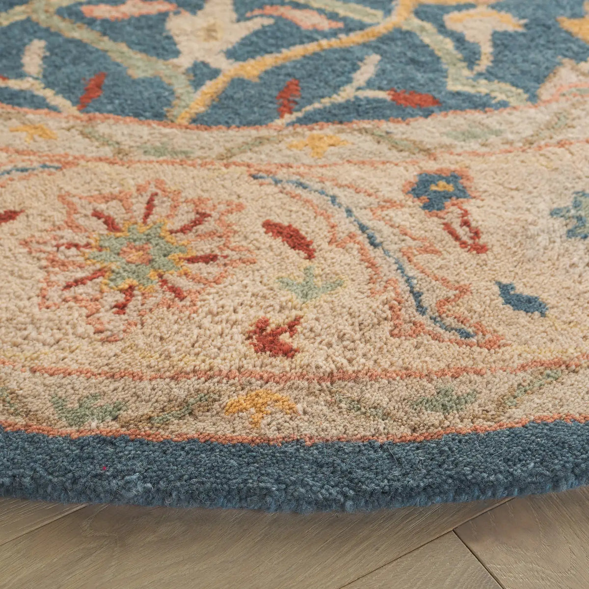 Safavieh Antiquity 6'-0" x 6'-0" Rug in Blue