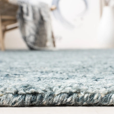 Safavieh Himalaya 5'-0" x 8'-0" Rug in Blue / Gold