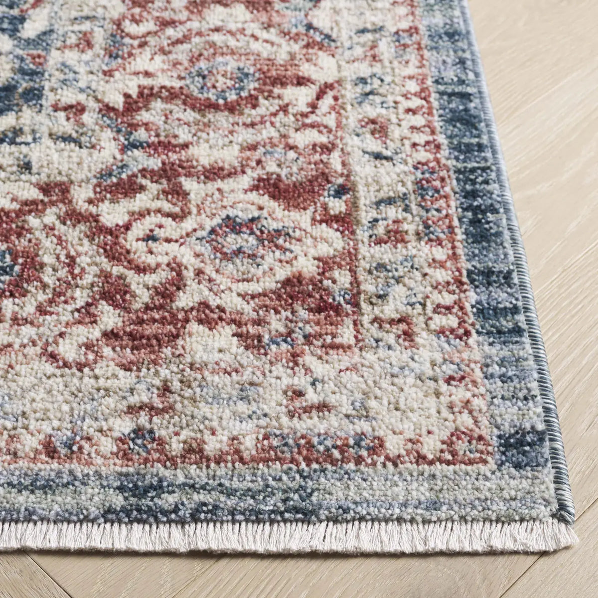 Safavieh Antique Patina 4'-0" x 5'-7" Rug in Blue / Rust