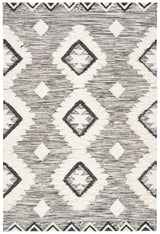 Safavieh Kenya 4'-0" x 6'-0" Rug in Black / Ivory