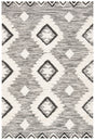 Safavieh Kenya 4'-0" x 6'-0" Rug in Black / Ivory