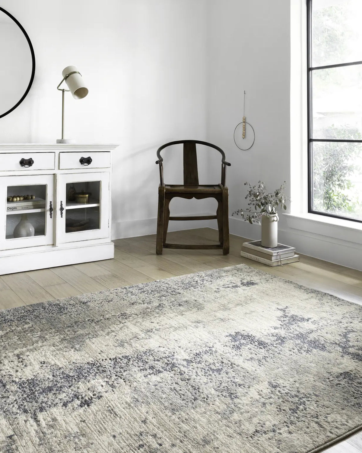 Loloi Teagan Tea-07 Natural/Denim Rugs - room scene 1