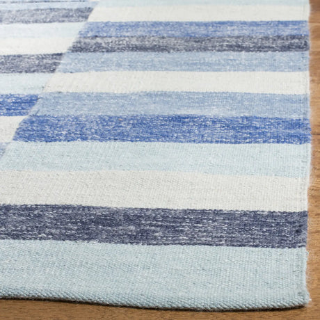 Safavieh Striped Kilim 5'-0" x 8'-0" Rug in Blue