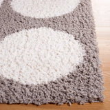 Safavieh Calico Shag 4'-0" x 6'-0" Rug in Grey / Ivory