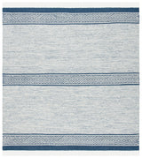 Safavieh Montauk 6'-0" x 6'-0" Rug in Ivory / Navy