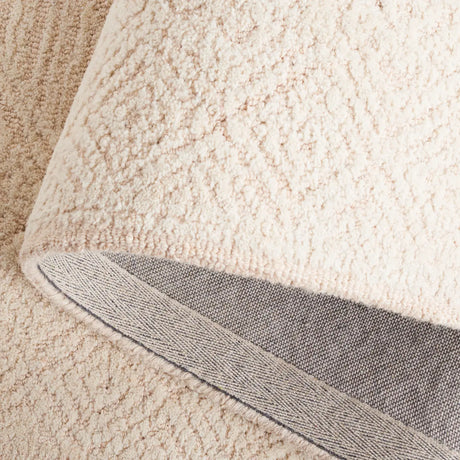 Safavieh Textural 4'-0" x 6'-0" Rug in Beige / Blush