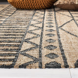 Safavieh Kilim 4'-0" x 6'-0" Rug in Natural / Charcoal