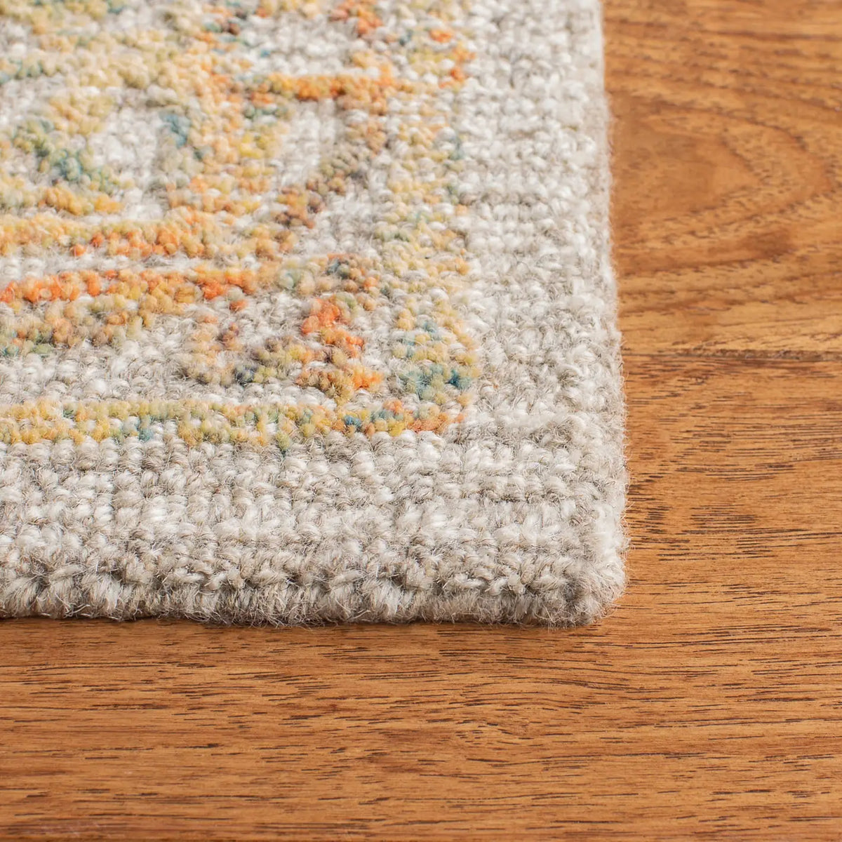 Safavieh Abstract 5'-0" x 8'-0" Rug in Beige / Gold