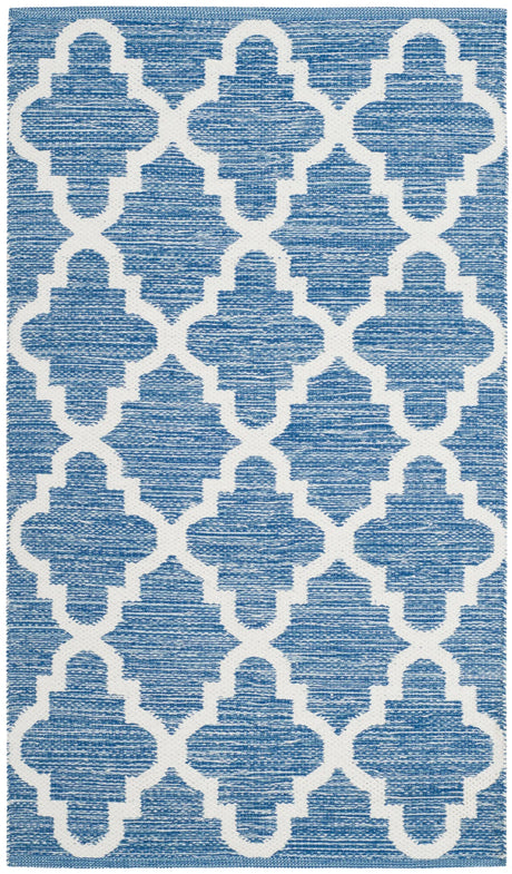 Safavieh Montauk 2'-3" x 3'-9" Rug in Blue / Ivory