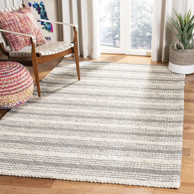 Safavieh Marbella 4'-0" x 6'-0" Rug in Grey / Taupe