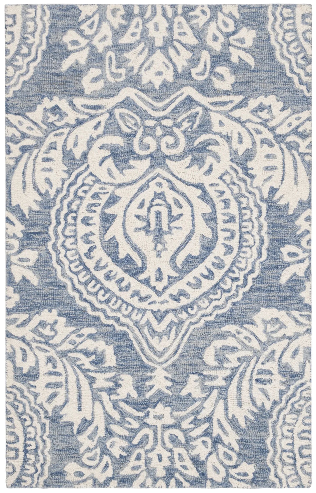 Safavieh Micro-Loop 2'-6" x 4'-0" Rug in Blue / Ivory