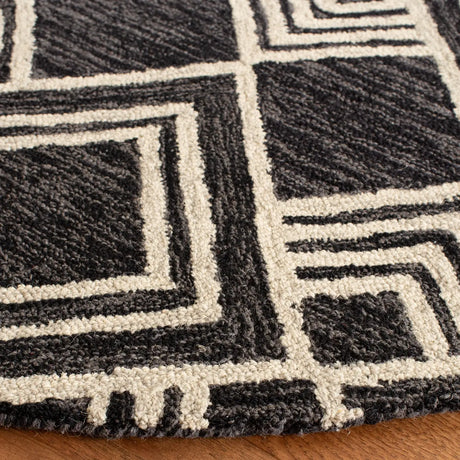 Safavieh Micro-Loop 5'-0" x 5'-0" Rug in Charcoal / Ivory