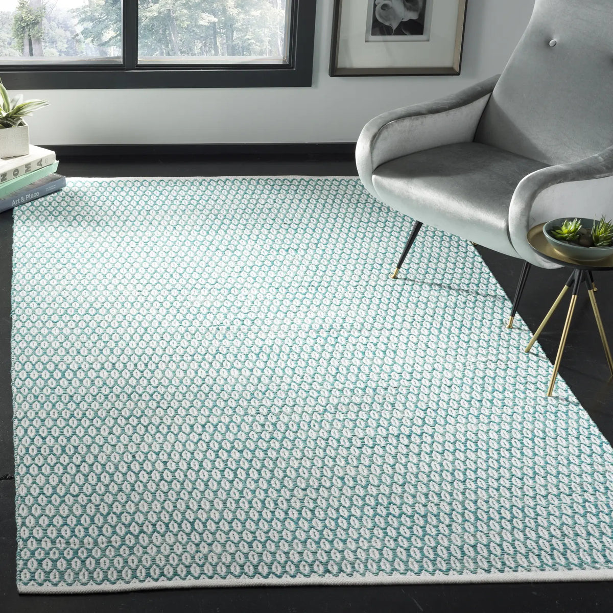 Safavieh Montauk 4'-0" x 6'-0" Rug in Aqua / Ivory