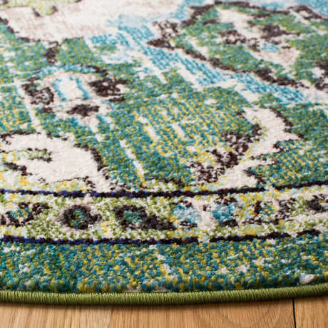 Safavieh Madison 5'-0" x 5'-0" Rug in Green / Light Blue
