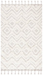 Safavieh Kenya 5'-0" x 8'-0" Rug in Ivory / Grey