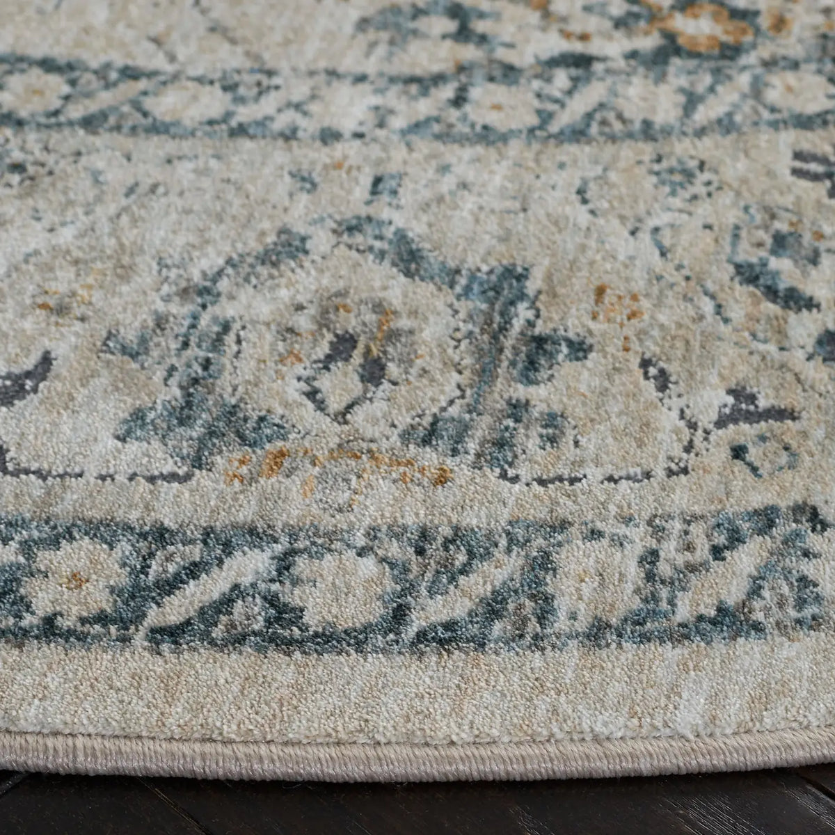 Safavieh Dream 6'-7" x 6'-7" Rug in Ivory / Light Beige