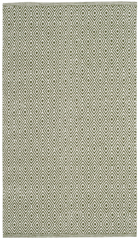 Safavieh Montauk 2'-6" x 4'-0" Rug in Ivory / Green