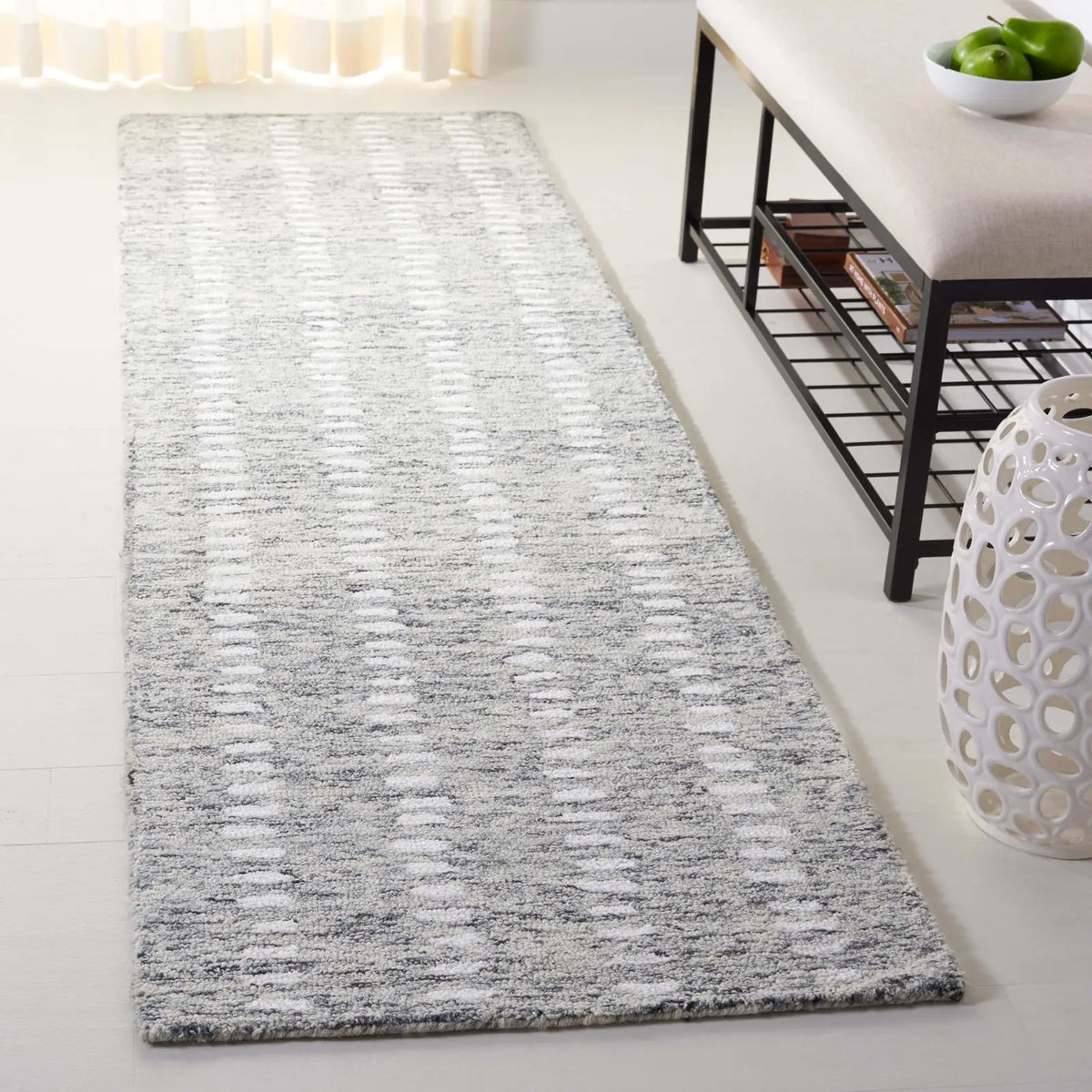 Safavieh Abstract 2'-3" x 8'-0" Rug in Grey / Ivory
