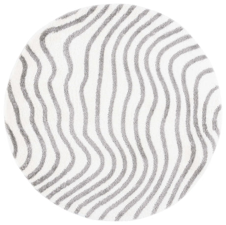 Safavieh Tahoe Shag 6'-7" x 6'-7" Rug in Ivory / Grey