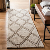 Safavieh Casablanca 2'-3" x 8'-0" Rug in Ivory / Grey