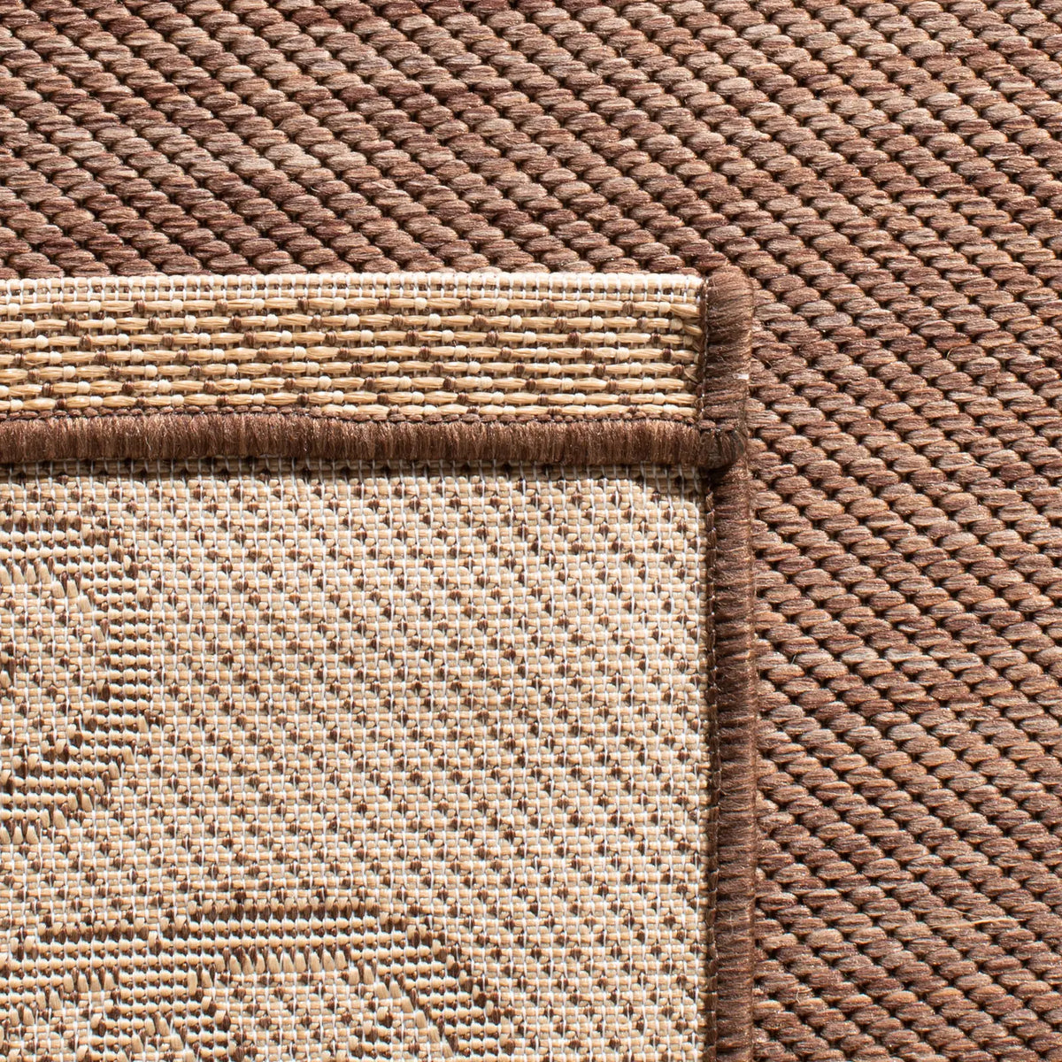 Safavieh Courtyard 4'-0" x 5'-7" Rug in Chocolate / Cream