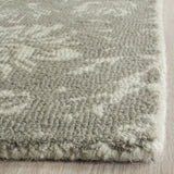 Safavieh Restoration Vintage 4'-0" x 6'-0" Rug in Light Sage / Grey