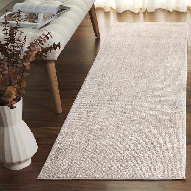 Safavieh Hazel 500 2'-2" x 8'-0" Rug in Beige / Ivory
