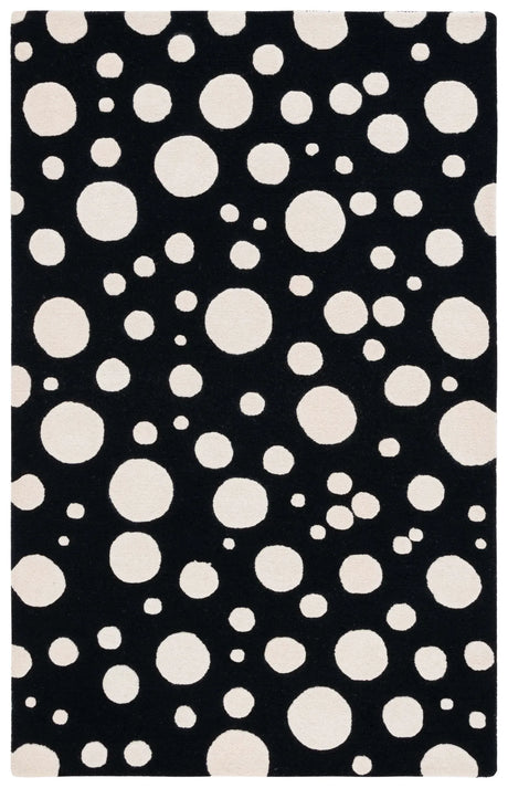 Safavieh Cambridge 4'-0" x 6'-0" Rug in Black / Ivory