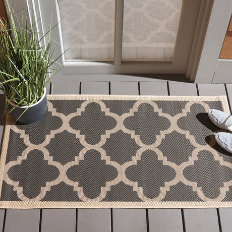 Safavieh Courtyard 2'-0" x 3'-7" Rug in Grey / Beige