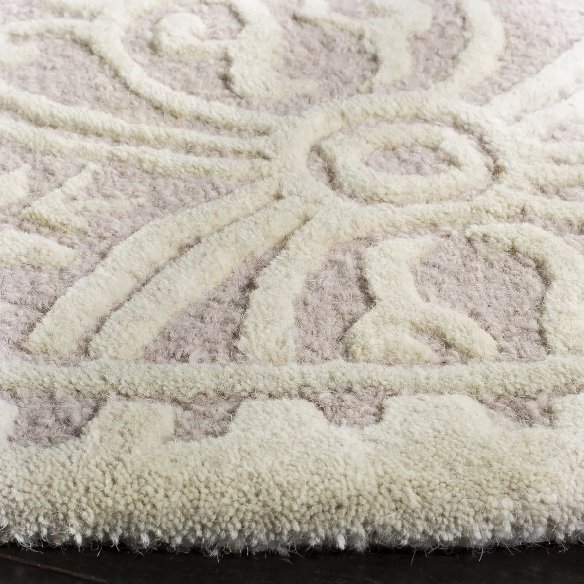 Safavieh Cambridge 6'-0" x 6'-0" Rug in Light Pink / Ivory