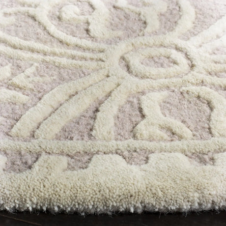 Safavieh Cambridge 6'-0" x 6'-0" Rug in Light Pink / Ivory