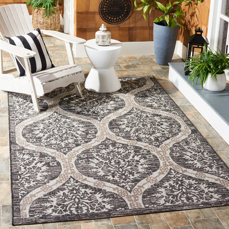 Safavieh Courtyard 5'-3" x 7'-7" Rug in Black / Grey