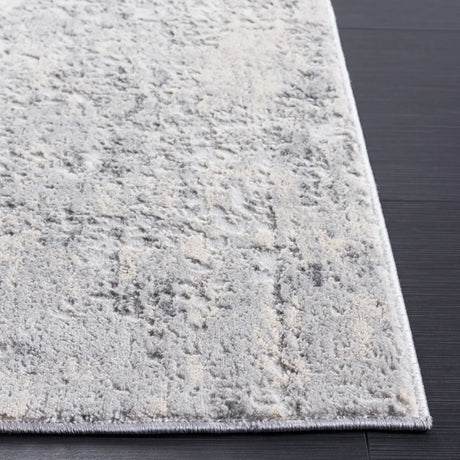 Safavieh Vogue 4'-0" x 6'-0" Rug in Grey / Light Grey
