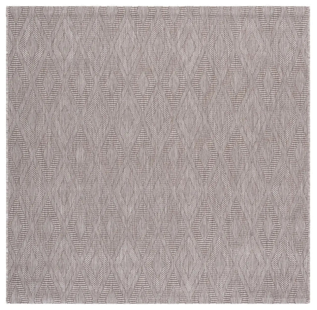 Safavieh Courtyard 5'-3" x 5'-3" Rug in Beige / Beige