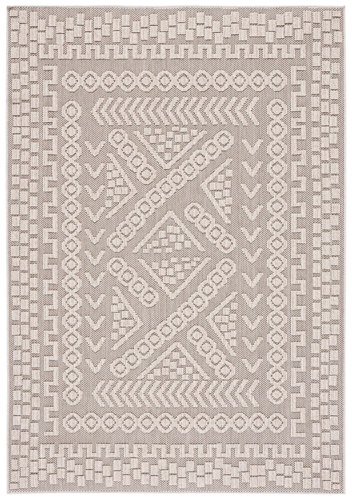 Safavieh Global 4'-0" x 6'-0" Rug in Beige / Light Beige