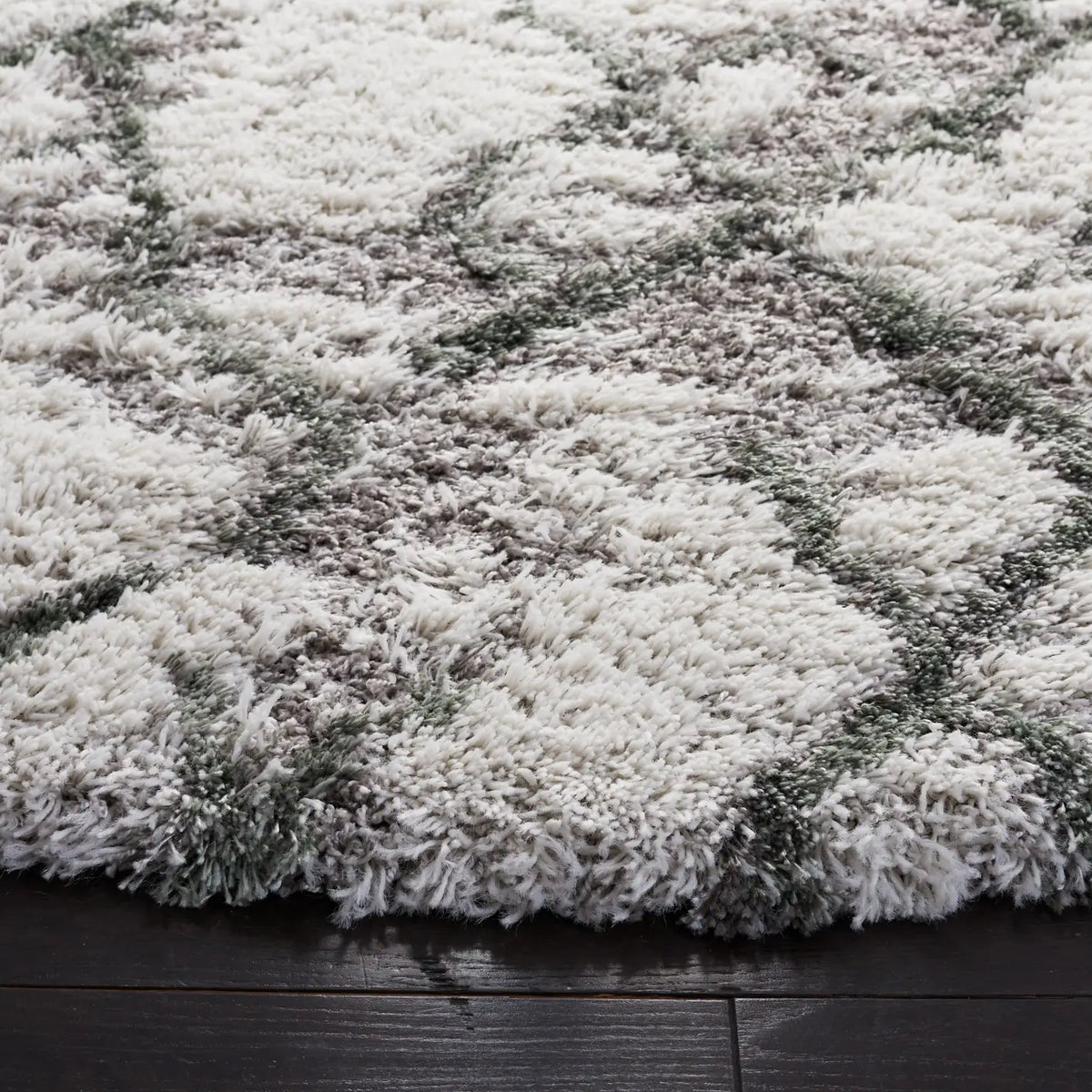 Safavieh Horizon Shag 800 6'-7" x 6'-7" Rug in Ivory / Green