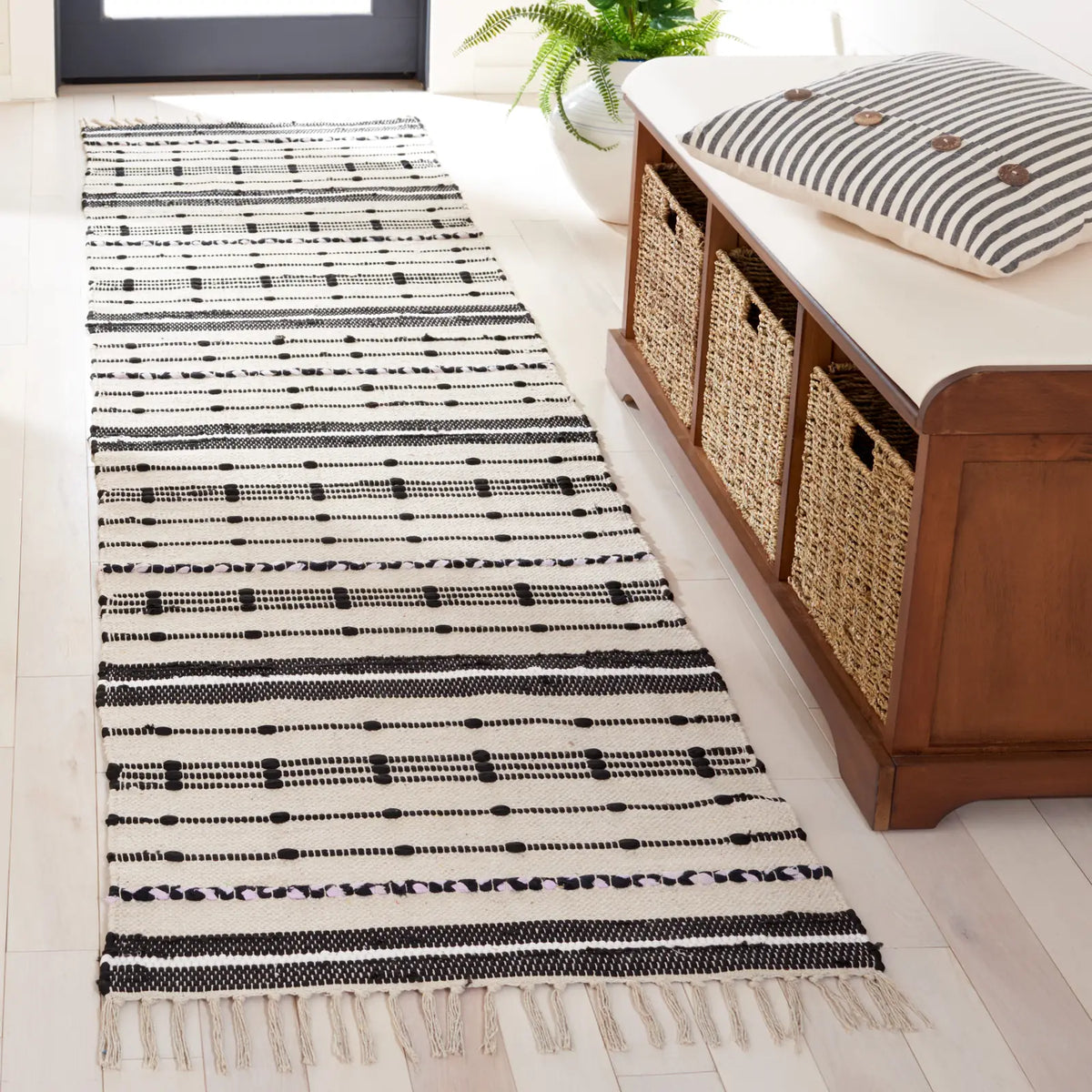 Safavieh Striped Kilim 2'-3" x 9'-0" Rug in Beige / Black