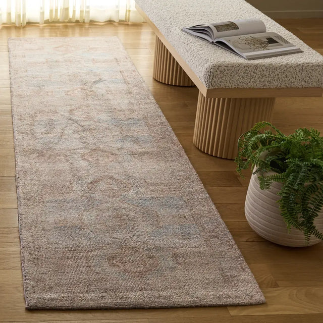 Safavieh Restoration Vintage 2'-3" x 9'-0" Rug in Beige / Ivory
