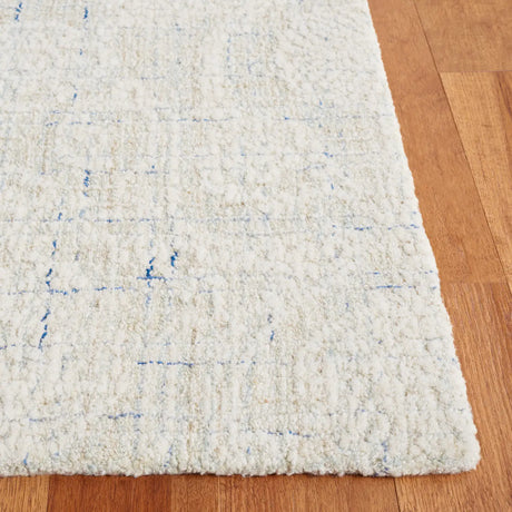 Safavieh Ebony 4'-0" x 6'-0" Rug in Blue / Ivory