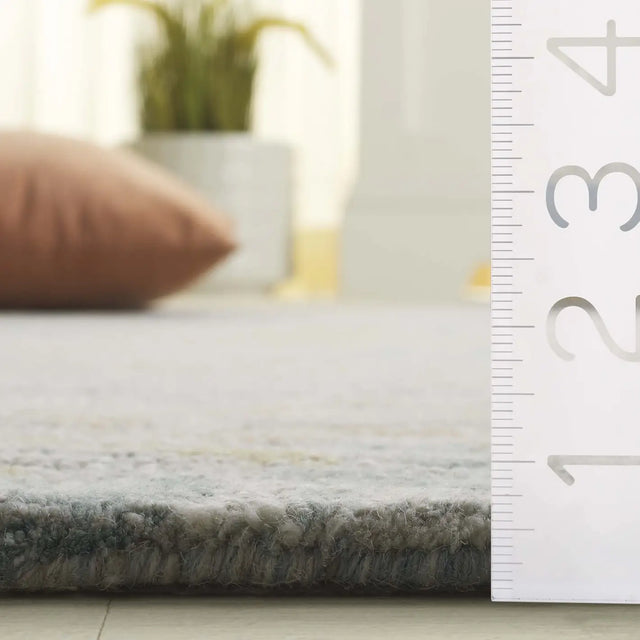 Safavieh Jardin 4'-0" x 6'-0" Rug in Grey / Rust