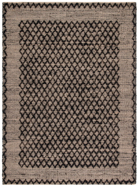 Safavieh Natural Fiber 4'-0" x 6'-0" Rug in Black / Natural