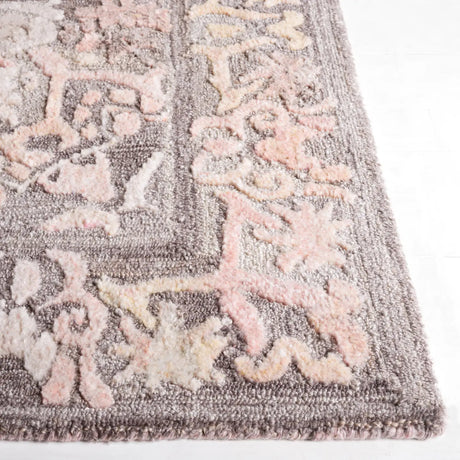 Safavieh Marquee 4'-0" x 6'-0" Rug in Grey / Pink