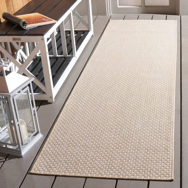 Safavieh Terrace 800 2'-3" x 8'-0" Rug in Beige / Ivory